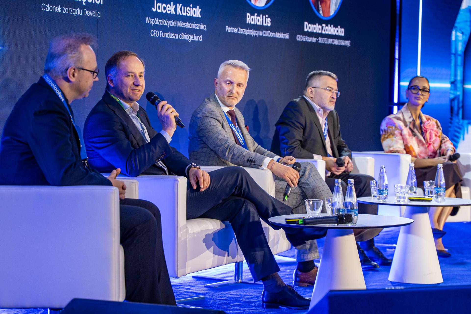 Konferencja 64