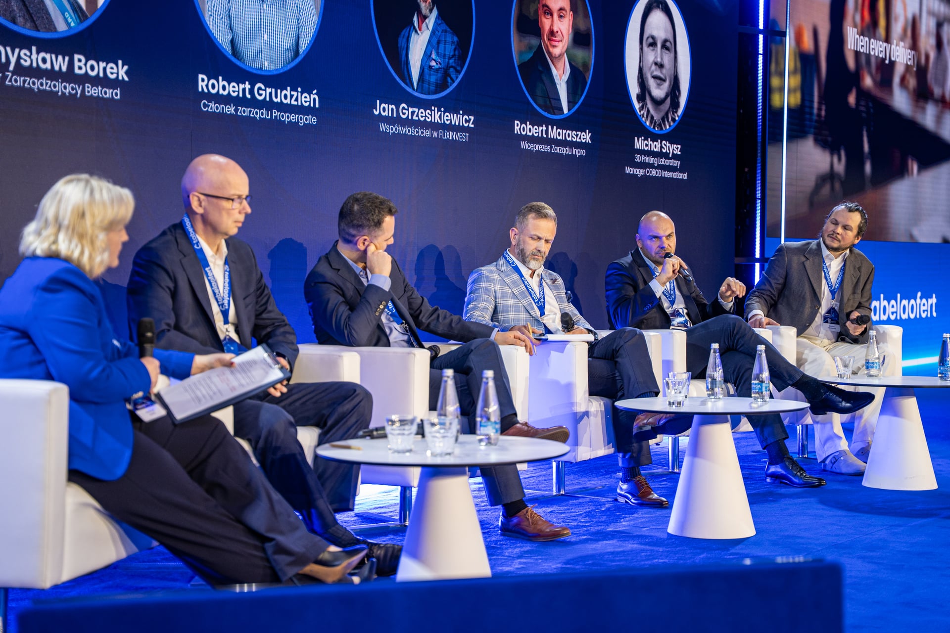 Konferencja 90
